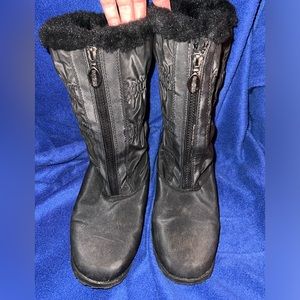 Snowland weatherproof black boots Size 8.5.